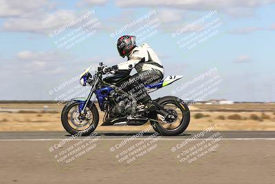 media/Nov-03-2024-TrackDaz (Sun) [[44580f4982]]/B Group/1220pm (Wheelie Bump)/